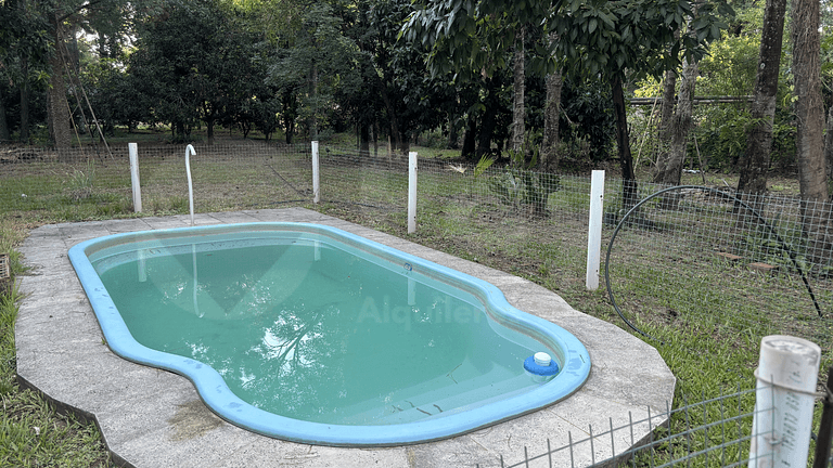 Relaxe com Piscina e Natureza em Corrientes